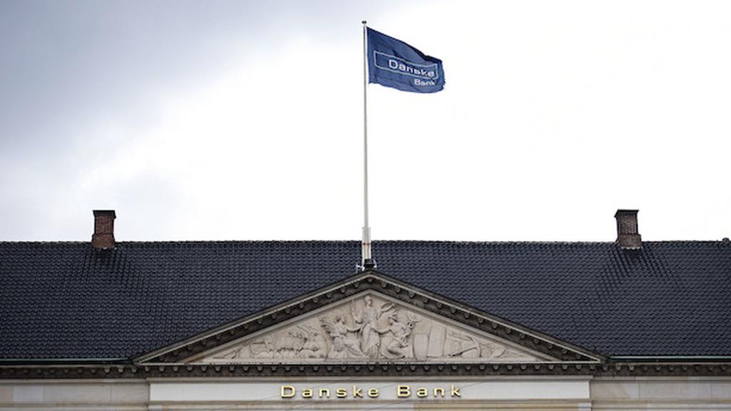 Danske Bank Aktien I Stormvejr Finanshuset I Fredensborg