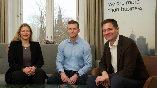 Sara Lyng, AI Lead, Alex Berger, AI Technology Advisor og Rasmus Jungdal, Country Lead i BearingPoint Denmark