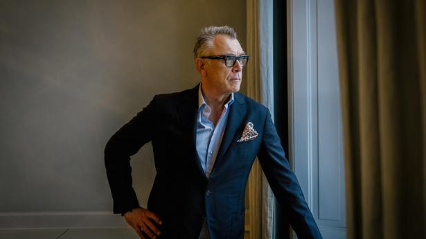 Mit liberale udgangspunkt har altid været, at markeder fungerer bedst, når de regulerer sig selv. Men når de ikke gør, må samfundet sætte grænsen, skriver Morten Christiansen om regulering af sociale medier.