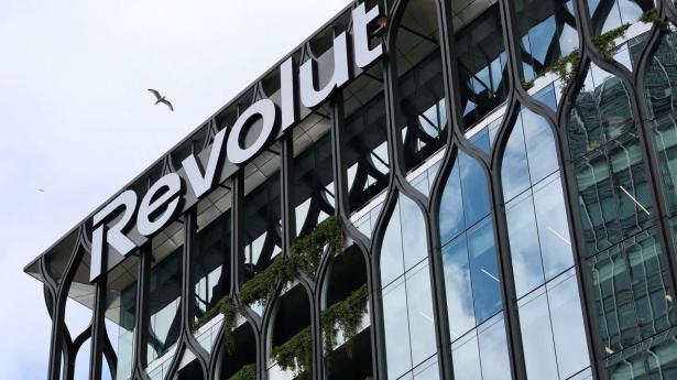 Ny bank sigter mod en værdi på over 1270 mia. kr.