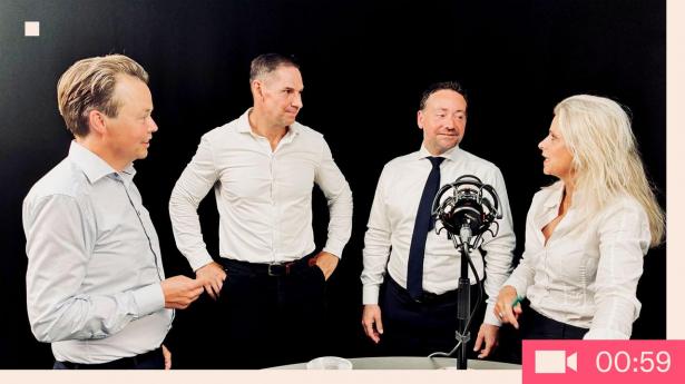 Børsens investorredaktør, Simon Kirketerp, Jesper Langmack, chef i Polaris Flexible, Daniel Pattersson, IR-chef i Vestas og vært Tina Riising.
