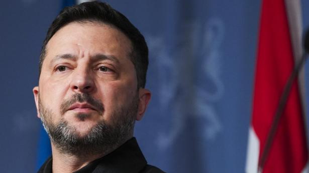 Zelenskyj siger forhandlinger finder sted i Abu Dhabi i november