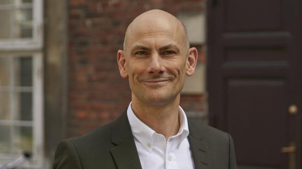 Michael Moos-Bjerre er bestyrelsesformand i M. B. C., om han har stiftet.