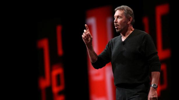 81-årige Larry Ellison, der er medstifter, teknologisk direktør, formand og største aktionær i tech-giganten Oracle.