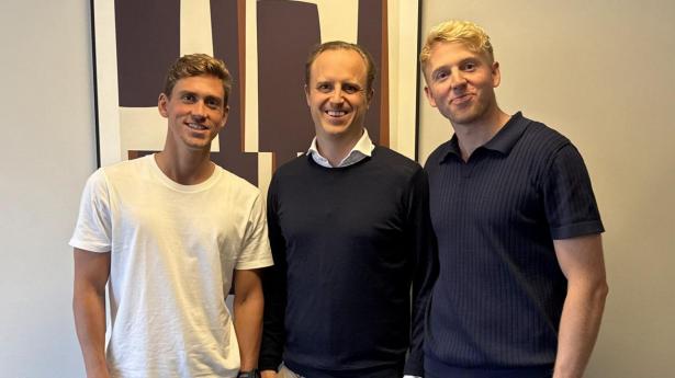 Investor fra Løvens Hule køber sig ind i AI-virksomhed