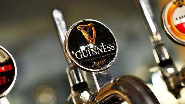 Guinness er et af Diageos største varemærker. Den verdensomspændende alkoholproducent er i gang med en større turnaround.