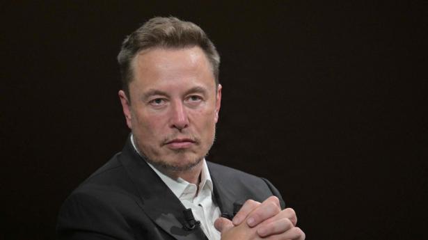 Elon Musk har med børsnoteringen af Space X skrevet sig dybere ind i historiebøgerne som verdens rigeste person, og nu udvider han porteføljen.