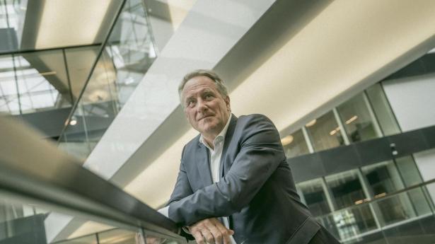 Lars Sandahl Sørensen, adm. direktør i Dansk Industri, ser virksomhedernes investeringer stikke i nye retninger netop nu – og især Europa, Indien, Sydkorea og Japan.