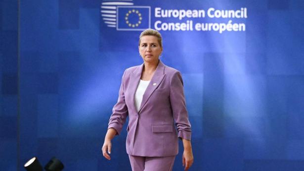 Statsminister Mette Frederiksen (S) er torsdag i Bruxelles, hvor der er EU-topmøde.