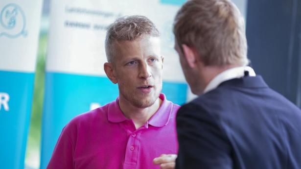Ifølge Jeppe Bloch Nielsen, formand for Danske Svineproducenter, var der “fuld pressebevågenhed” på krisemødet.