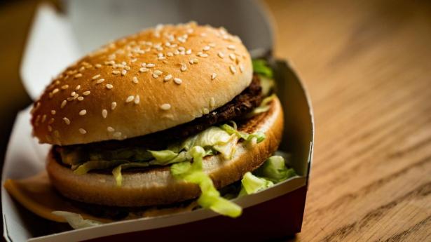Prisen på en burger kan nu være forskellig alt efter, hvor i USA man køber den.