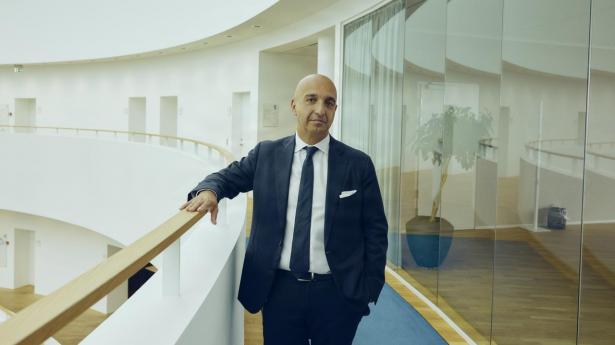 Novo Nordisks topchef Mike Doustdar kaster sig ind i debatten om hans egen ledelse og Novo Nordisk-kulturen.