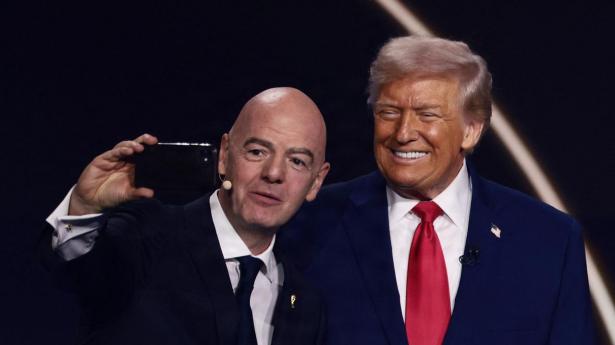 Donald Trump og Fifa-præsident Gianni Infantino har opbygget et tæt parløb frem mod sommerens VM-slutrunde, hvor USA er det mest centrale af de tre værtslande.