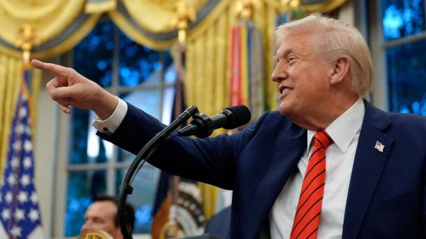 To spekulanter scorer kassen på Trump-skabt kryptodyk