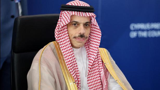 De Forenede Arabiske Emirater indstiller al handel med Iran
