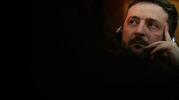 Ukraines præsident, Volodymyr Zelenskyj, var i sidste uge i Paris til en konference hos Institute of Political Studies. Præsidenten mener, at Ukraine bliver ignoreret pga. krigen i Iran.