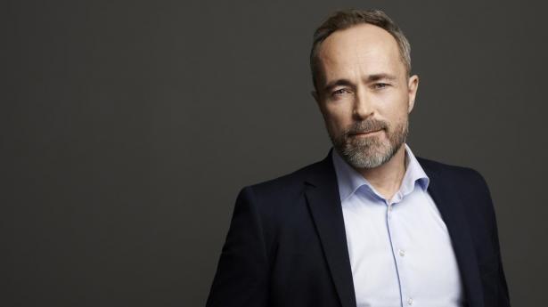 David Bischoff sælger nu det firma, han selv har stiftet, til den norske milliardkoncern ECIT.