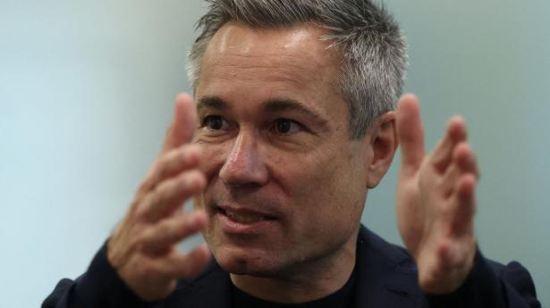 Zealand-topchef frygtløs forud for infight med giganter