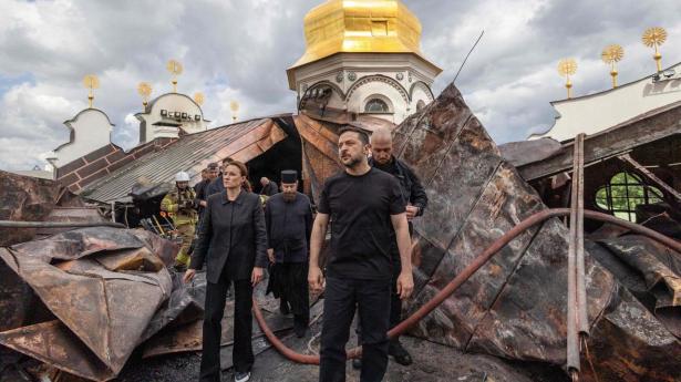 Zelenskyj: Rusland forbereder nyt massivt angreb