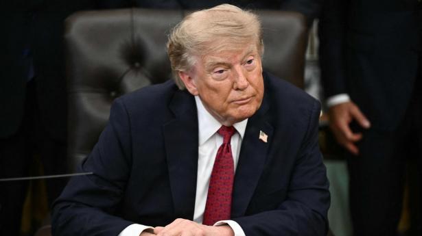 Trump presser Apple til at ændre navn på sø midt i handelsstrid