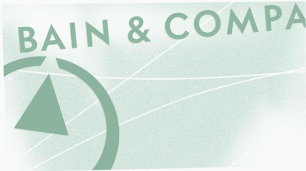En del af pengene kommer fra deres tidligere arbejdsgiver gennem The Bain Alumni Venture Fund.