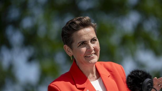 Fra talerstolen fortalte økonomi- og indenrigsminister Pia Olsen Dyhr, at hun gerne vil “slå fast i granit”, at vi får store bededag tilbage i 2030.