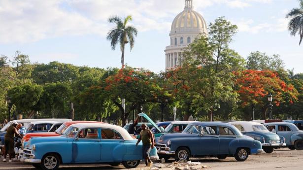 Cuba vedtager historiske økonomiske reformer