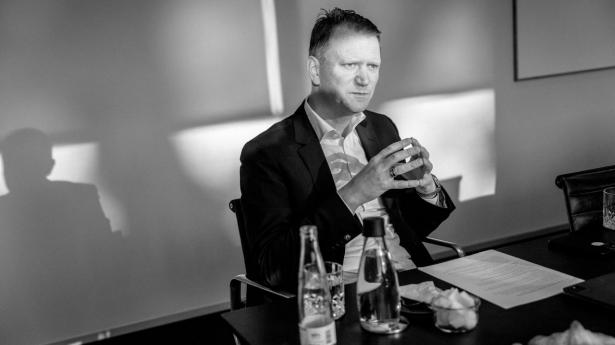 Kasper Fangel er topchef i ISS, som ATP havde tre ønsker til på servicegigantens generalforsamling. 