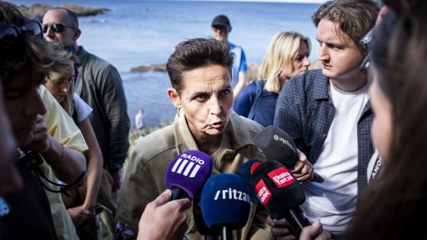 Pia Olsen Dyhr, økonomi- og indenrigsminister, stod som den sikre vinder efter valget, nu har en krænkelsessag skabt en tumultarisk start for SF i regeringen.