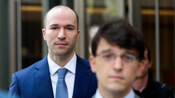 Topchef blotlægger milliardpost og interne bånd i OpenAI-opgør