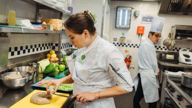 Erin Sykes Pedersen fra Restaurant Texture i København har repræsenteret Danmark i europamesterskabet for farseret kål.