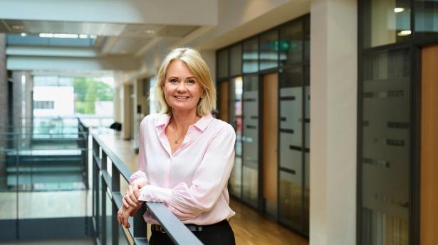 “Vi ser det som en vigtig opgave for banksektoren at give vores kunder mere viden og tryghed om investering,” skriver Ingjerd Blekeli Spiten.