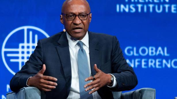 Mohamed Kande, global bestyrelsesformand i PwC, har gennemført en række ændringer i den øverste ledelse i PwC.
