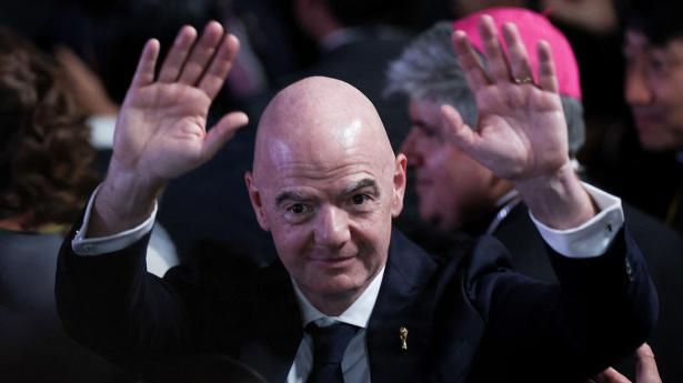 Fifa fordømmer forsøg på at undergrave Infantino