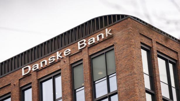 Danske Bank har udbetalt kompensation til 90 pct. af de kunder, som har været berørt af bankens gældssag, men bosagerne i skifteretten trækker ud.