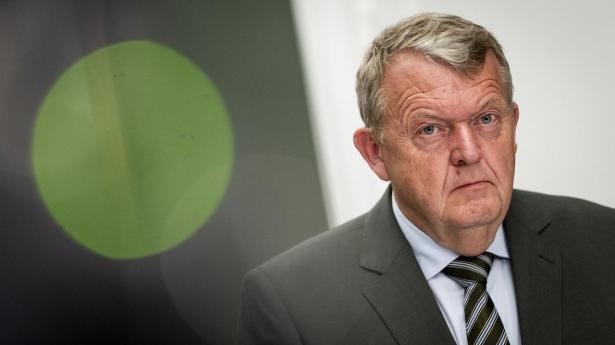 Udenrigsminister Lars Løkke Rasmussen (M) advarer mod at give efter for russiske maksimalistiske krav.