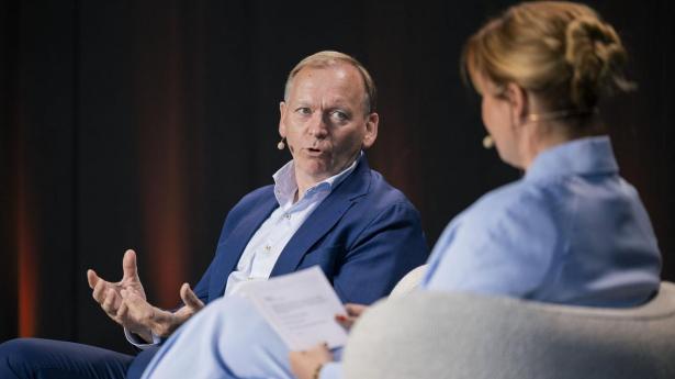 “Uden en regulering, der følger med afgifterne, så står vi bare med mindre og mindre penge,” fortæller direktør i Aalborg Portland, Michael Lundgaard Thomsen, til Børsen Bæredygtig Summit. 