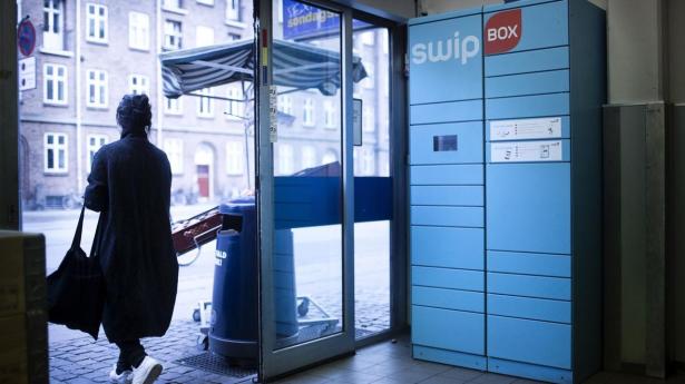 Pakkebokse fra Swipbox fungerer ved, at kunden bestiller sin pakke til en pakkeboks og tilgår boksen enten via en app eller en pinkode.