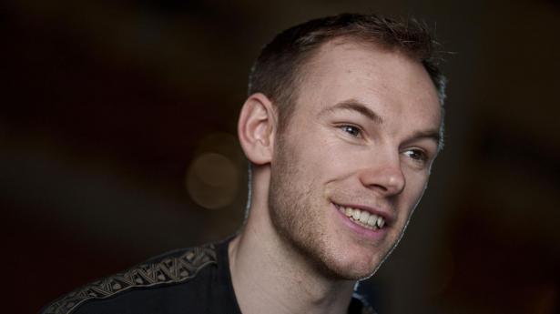 Håndboldspilleren Mathias Gidsel er den enkeltperson, der tilkendes den største erstatning på 900.000 kr., mens Dansk Håndbold får 2,6 mio. kr.