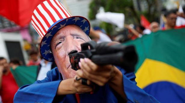 Demonstrationer er brudt ud i Venezuela som følge af USA's tilfangetagen af præsident Nicolás Maduro. 
