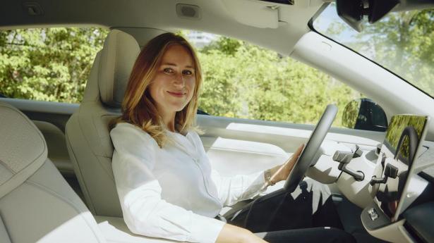 Lovisa Bramsvik overtager posten som landedirektør fra Tobias Altehed, der er udnævnt til produktchef hos Volvo Cars og er rykket tilbage til hovedkontoret. 