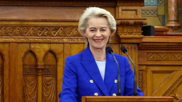 Von der Leyen ser demokratiet genopbygget i Ungarn efter Orbáns fald