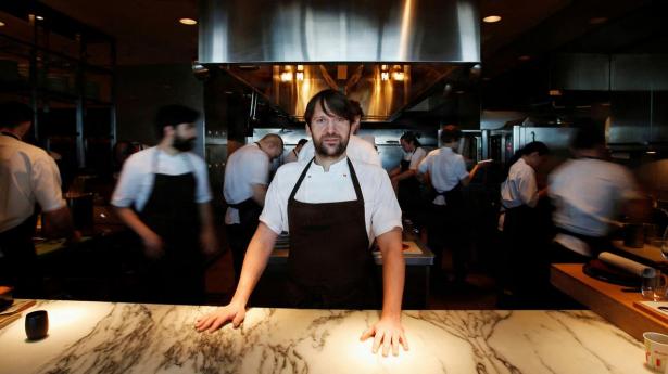 Noma genåbner sin restaurant i København med René Redzepi som kreativ direktør. Det sker efter anklager i New York Times fra tidligere ansatte om vold og dårlige arbejdsforhold på Noma. Redzepi har selv afvist de mest alvorlige beskrivelser af sin adfærd.