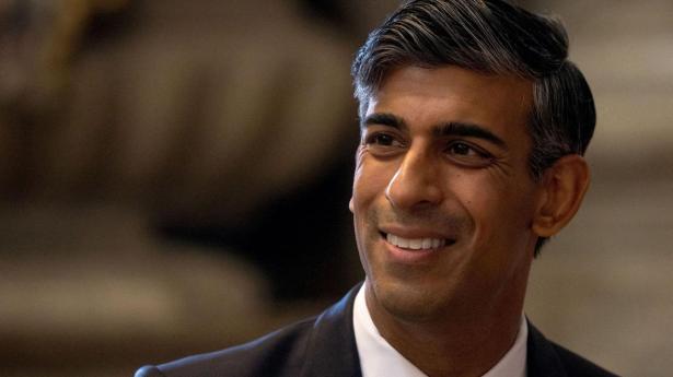 Tidligere premierminister: AI gør det svært for unge at få job