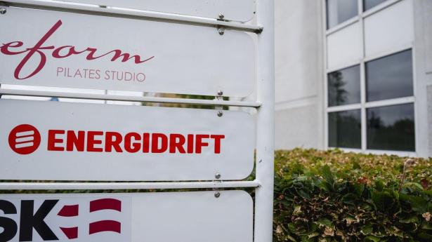 1100 kunder kan fejlagtigt være blevet overflyttet til elselskabet Energidrift A/S, mens 400 kunder kan have fået besked om at skulle overflyttes til selskabet - uden at det dog nåede at træde i kraft. Energinet har nu overtaget flytningen af kunder til selskabet, så det gøres korrekt.