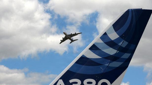 Airbus skal undersøge revner i vingerne på store passagerfly