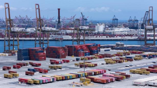 Kinas Eksport til USA: Containerfragt Markedet Er I Frifald - Hvad Betyder Det For Forbrugerne?