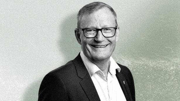 Bent Kofoed, statsautoriseret revisor og partner i netværket Kreston Danmark, advarer om, at revisionshuse med færre end 25 ansatte ikke kan overleve alene sådan som markedet ser ud i dag.