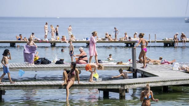 Hver fjerde dansker tager flere kontanter med på ferie efter Nets-nedbrud sidste sommer