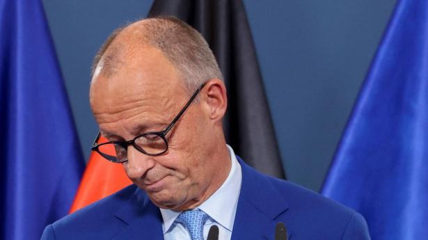 Friedrich Merz blev i weekenden ramt af nye katastrofevalg, men han vil fortsætte som kansler og partiformand for at kunne gennemføre de nødvendige reformer og forhindre, at “den autoritære gift” spreder sig.  